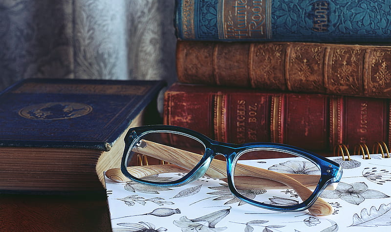 Close-Up of Eyeglasses Near Books, HD wallpaper