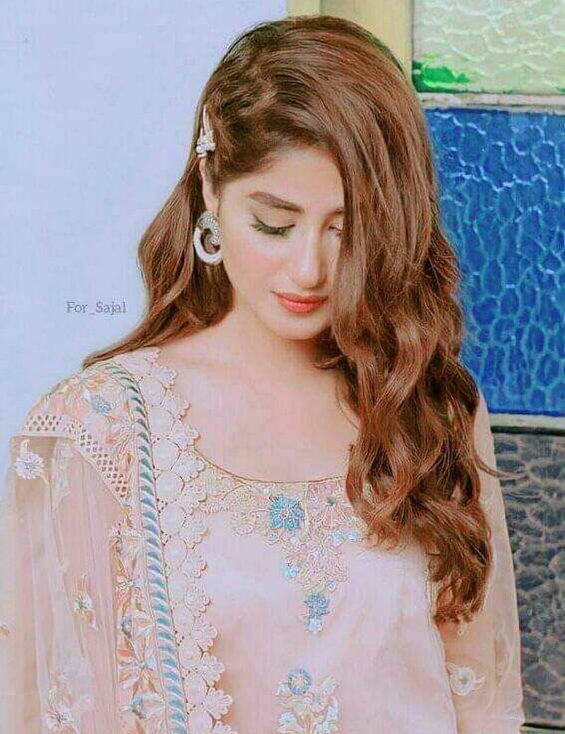 Sajal aly, pakistani, actress, HD phone wallpaper | Peakpx