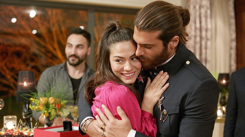 Erkenci Kus ( 2019 ), actor, couple, Demet Ozdemer, sanem, man, can, lovers, erkenci kus, Can Yanan, girl, actress, turkish, tv series, pink, HD wallpaper