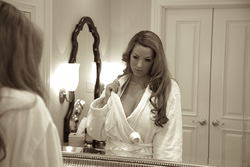 Bath-Lotion, mirror, babe, robe, sexy, HD wallpaper