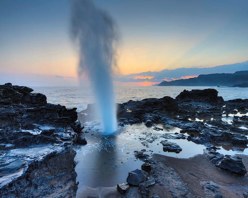 Nakalele Blowhole Hawaii, rock, hole, blow, hawaii, ocean, sunset, sky, clouds, water, nature, HD wallpaper
