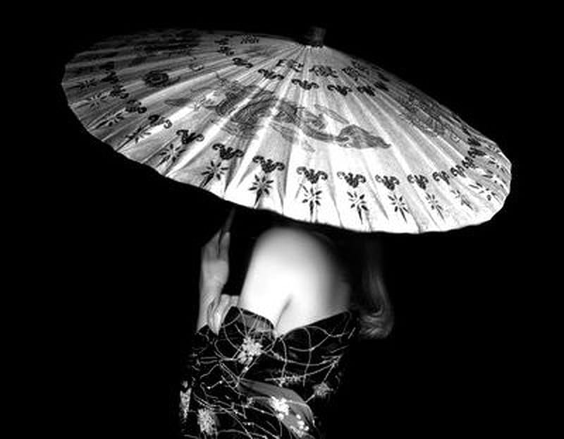 Shy Japanese Girl Black Umbrella White Hd Wallpaper Peakpx