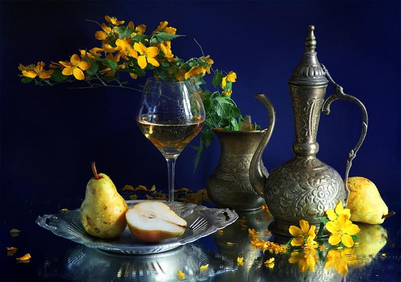 Still Life, pretty, wine, yellow, bonito, glass, pears, graphy, yellow flowers, flowers, nature, petals, reflection, HD wallpaper