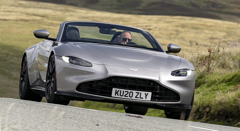 2021 Aston Martin Vantage Roadster (Color: Spirit Silver) - Front , car, HD wallpaper 2021 Aston Martin Vantage Roadster (Color: Spirit Silver) - Front , car, HD wallpaper