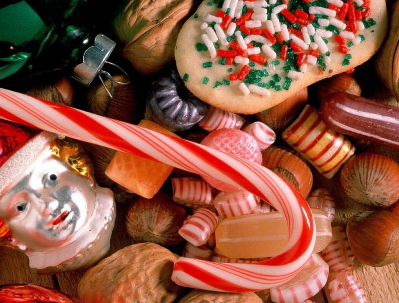 Yummies for Xmas, lollies, nuts, candy canes, gingerbread, christmas, HD wallpaper