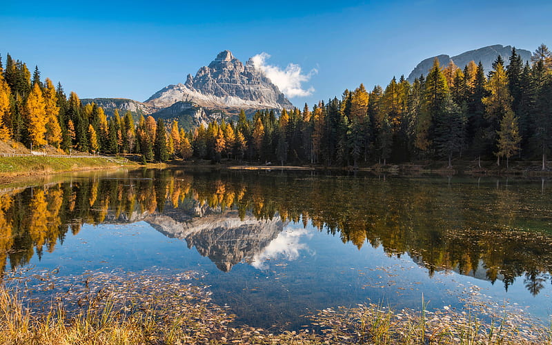 Lake Antorno autumn, Dolomites, mountains, Alps, beautiful nature ...