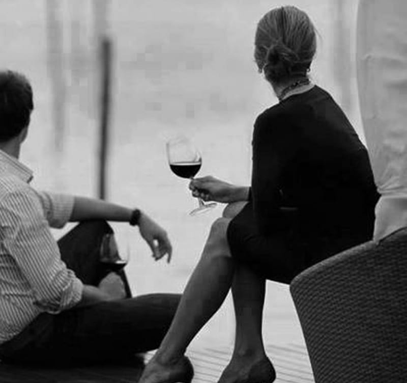 Wine and Love, cool, graphy, moments, people, love, black, white, HD wallpaper