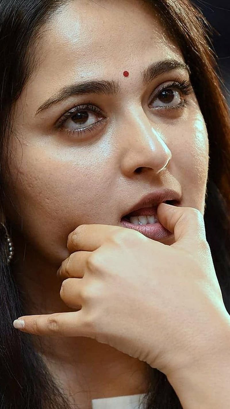 Anushka Shetty , telugu actress, closeup, nailbiting, HD phone wallpaper