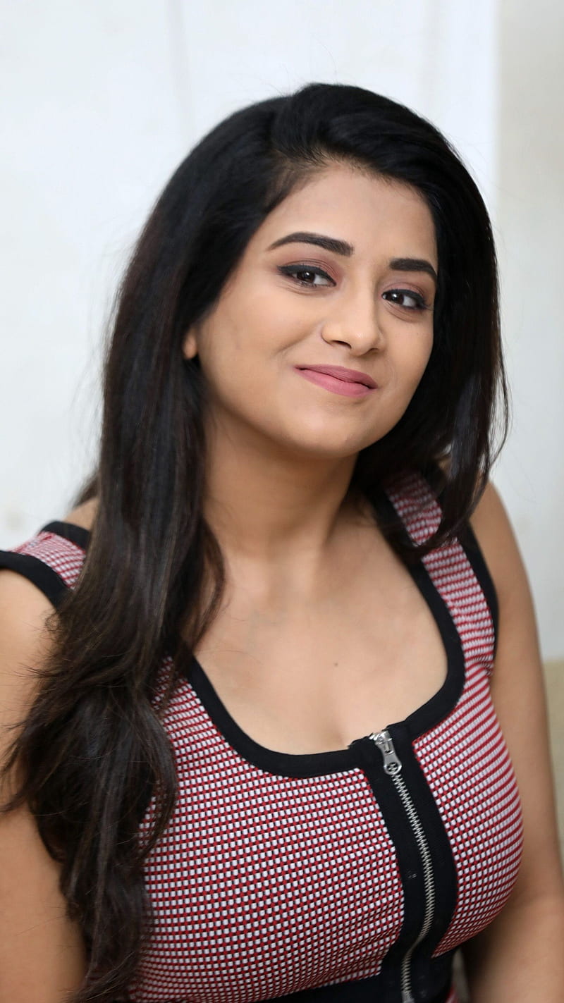 Rashi Khanna Photos - Tamil Actress photos, images, gallery, stills and  clips - IndiaGlitz.com