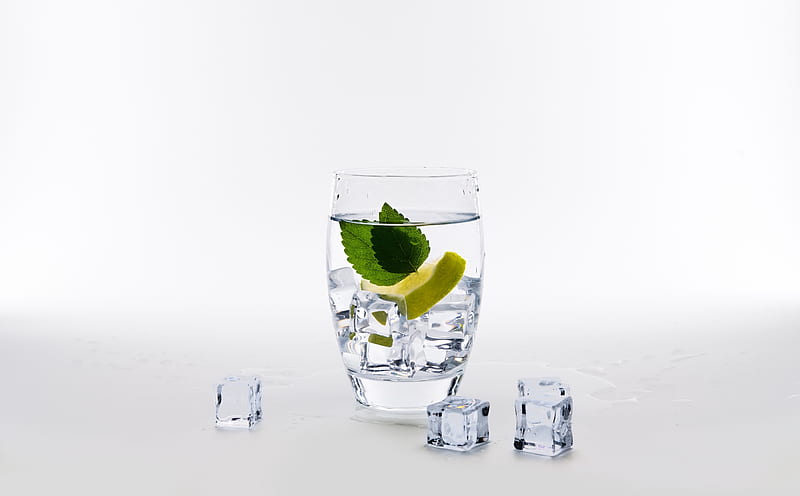 Glass of Water with Lemon, Mint and Ice Cubes Ultra, Elements, Water, Cold, Mint, Glass, Lemon, drink, refreshing, aesthetic, icecubes, HD wallpaper