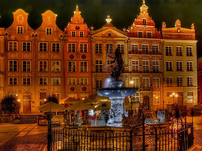 Gdansk - Poland, house, city, Poland, r, street, Gdansk, night, HD wallpaper