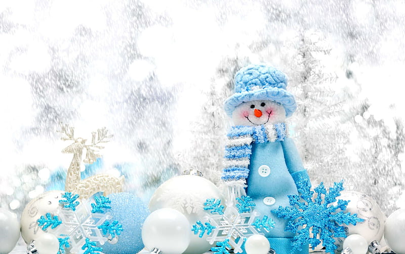Dressed snowman, pretty, bonito, snowy, sweet, cold, nice, frost, forest, lovely, holiday, christmas, new year, smiling, trees, snowman, dresses, winter, cute, icy, merry christmas, snowing, balls, snow, snowflakes, ice, frozen, HD wallpaper