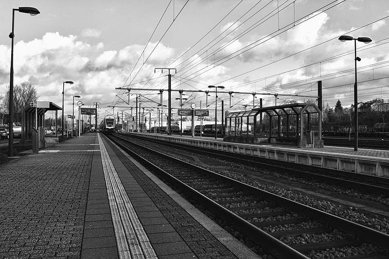 Train station, black and white, lines, train, trainstation, HD wallpaper