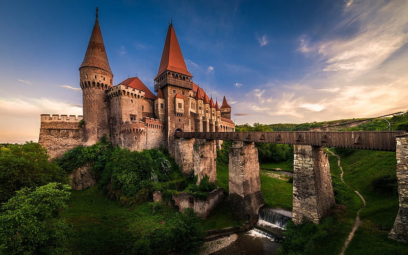 Corvin Castle, ancient castle, sunset, Transylvania, Romania, bridge, stone castle, HD wallpaper