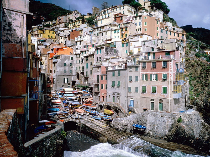Riomaggiore, Italy, boats, jetty, houses, italy, HD wallpaper