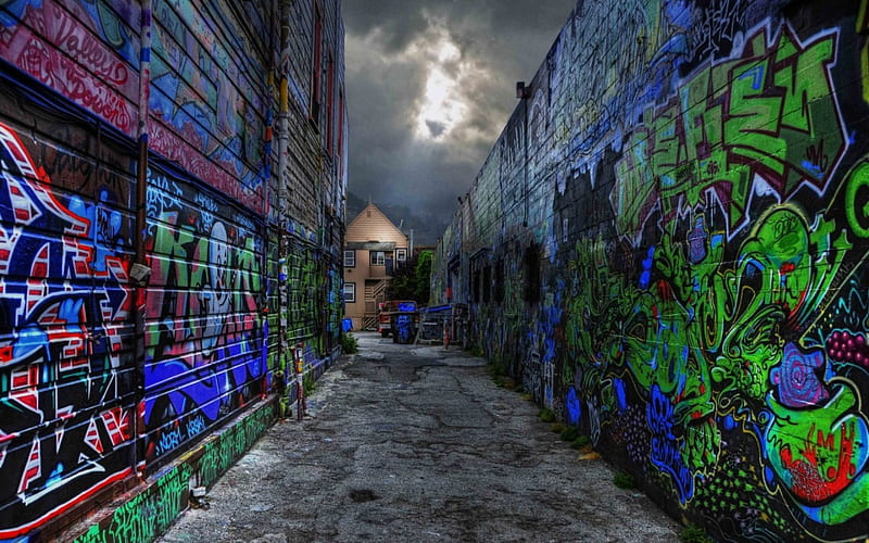 graffiti all over back alley r, r, evening, graffiti, clouds, alley, HD wallpaper