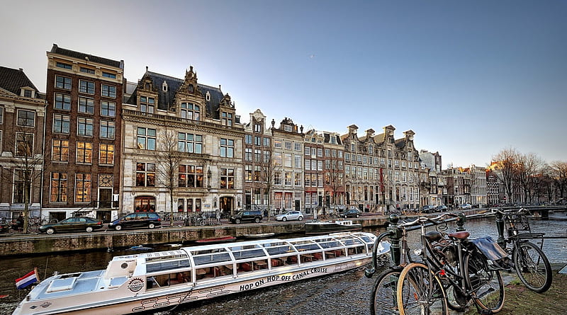 sightseeing boat in an amsterdam canal, city, boat, bicycles, canal, HD wallpaper