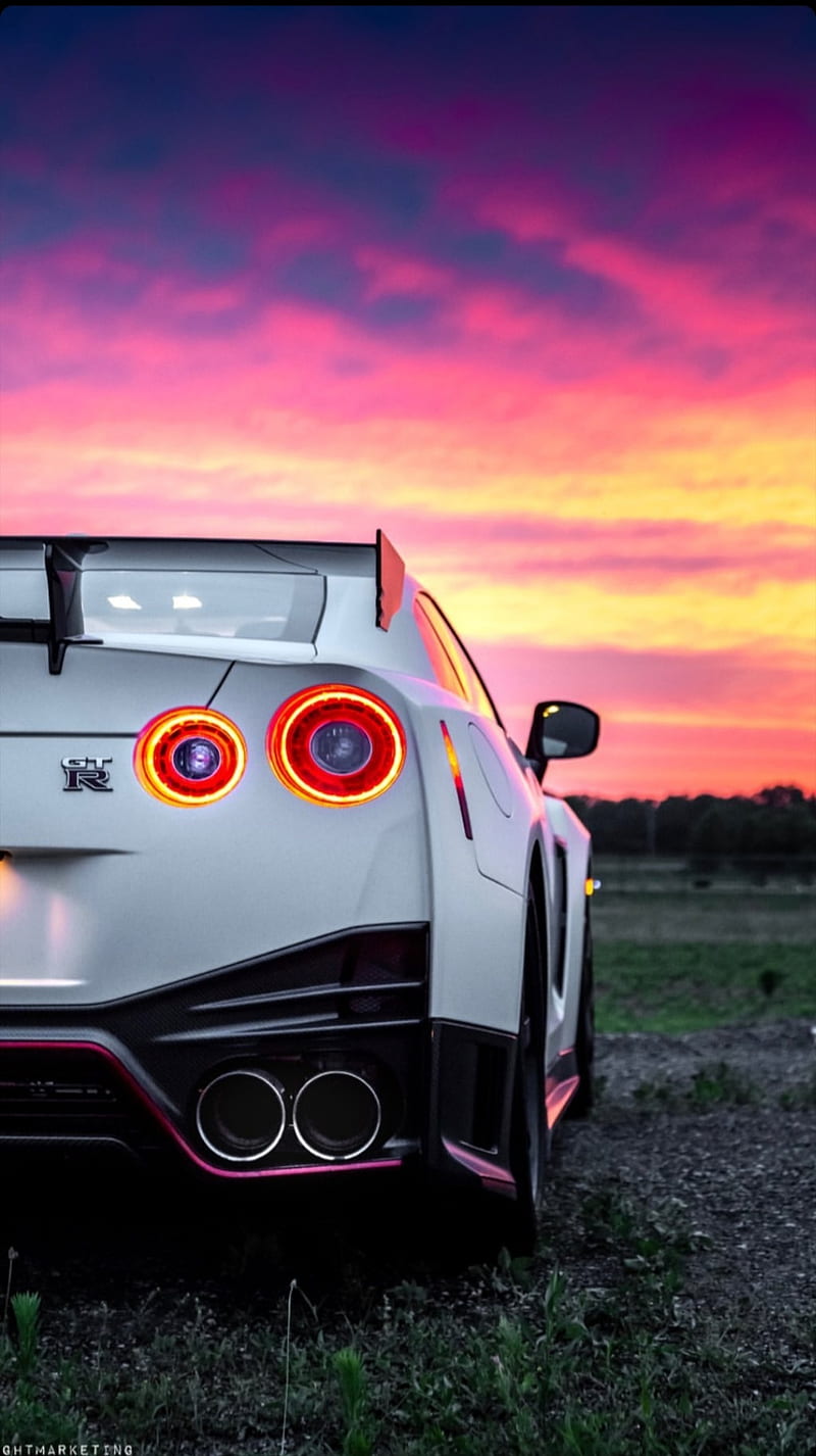 NISSAN GTR WALLPAPER by muamerART on DeviantArt