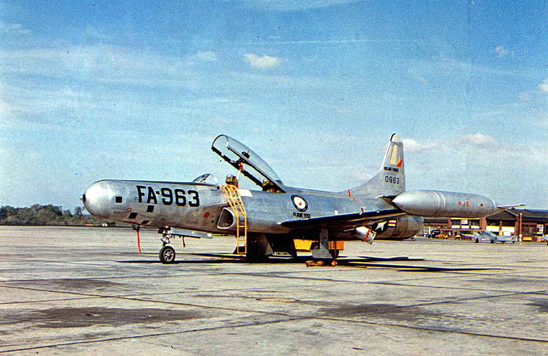 EF-94C on ramp, recon, aircraft, jet, f-94, HD wallpaper