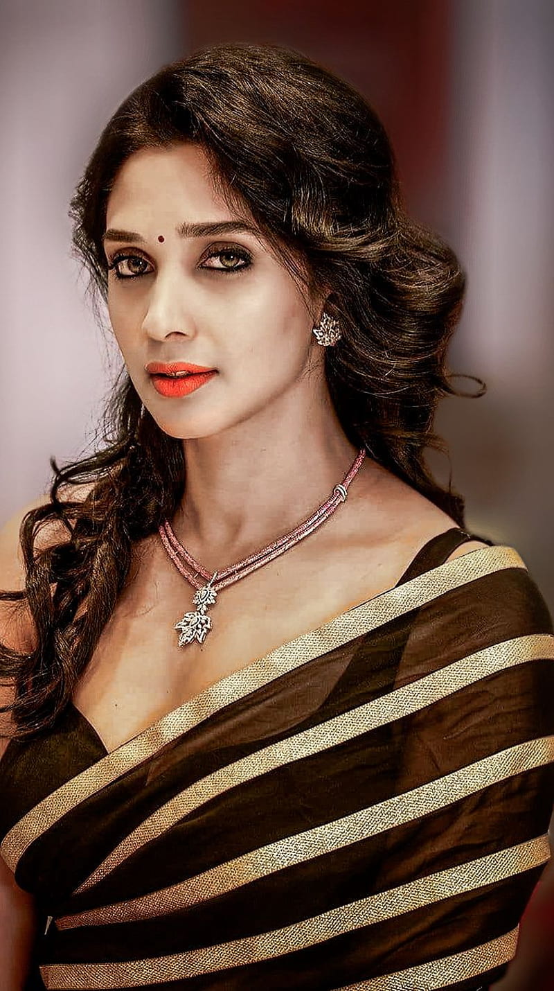 Nyla usha naked