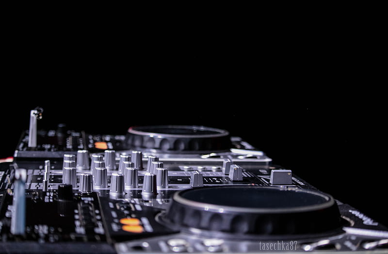 Mixer DJ, city, dj, making music, music, night, night club, red, HD  wallpaper | Peakpx
