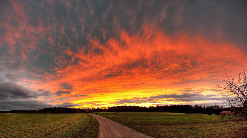 fabulous sunrise over the countryside, farm, fields, sunrise, road, clouds, HD wallpaper