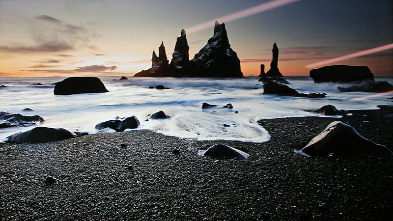 Black Rocks In Beach MacBook, HD wallpaper | Peakpx