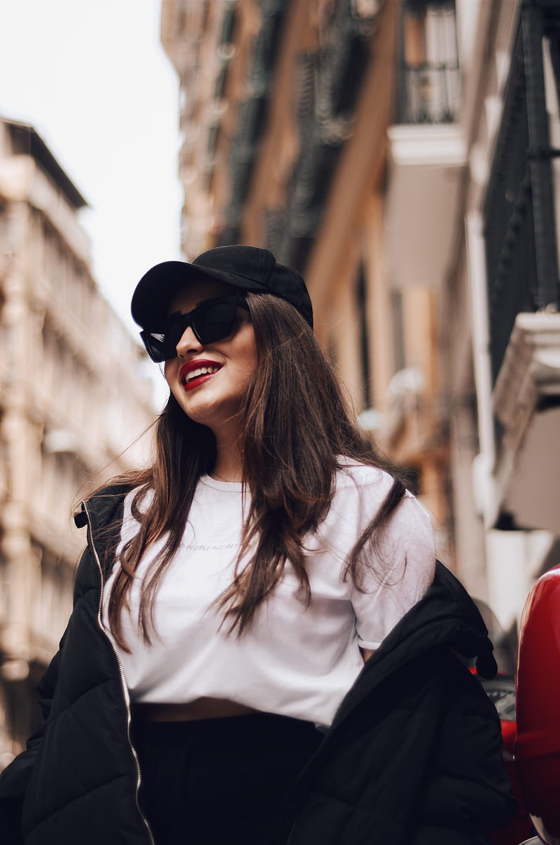Mdoel, smiling, sunglasses, cap, red lipstick, Girls, HD phone wallpaper |  Peakpx