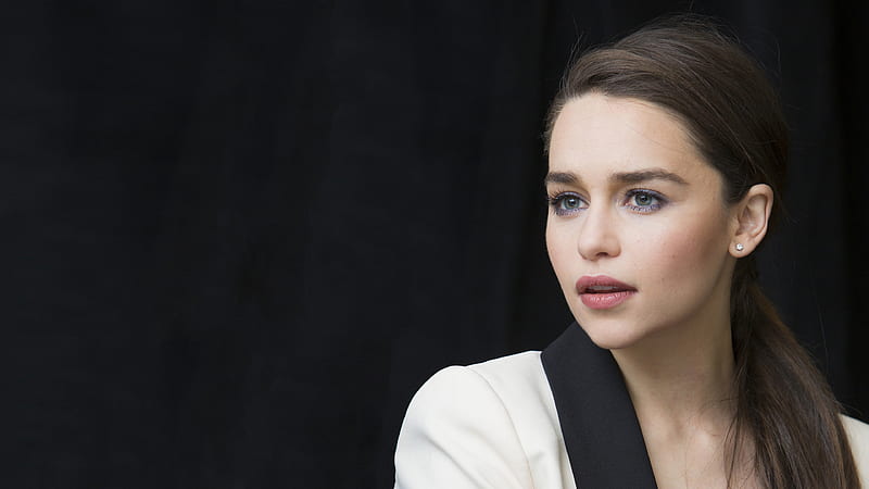 Actress Brunette Emilia Clarke In Black Background Is Wearing White Black Dress Girls, HD wallpaper