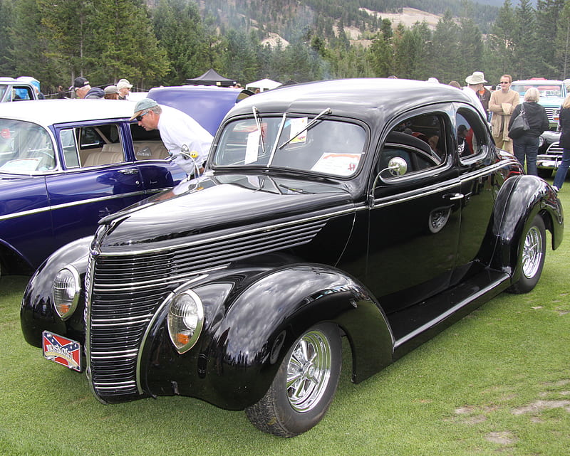 Ford 1938 at the Radium Hot Springs car show 19, Ford, grass, black, trees, silver, nickel, graphy, green, purple, Headlights, tire, HD wallpaper