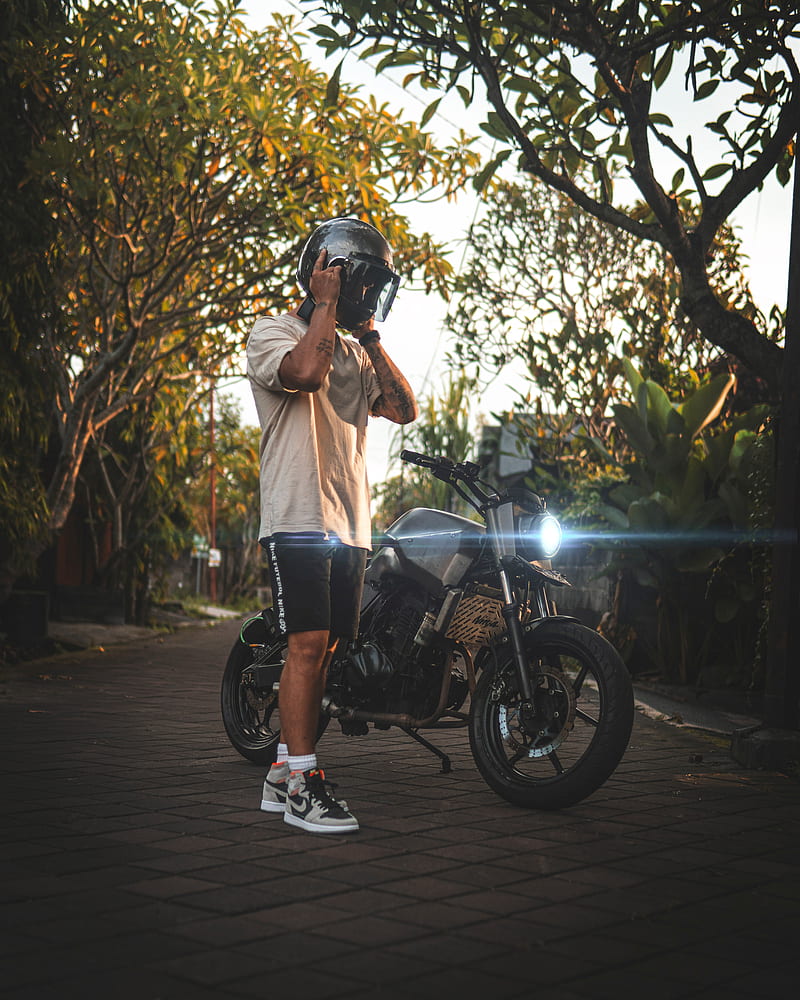 motorcycle, motorcyclist, helmet, bike, gray, HD phone wallpaper