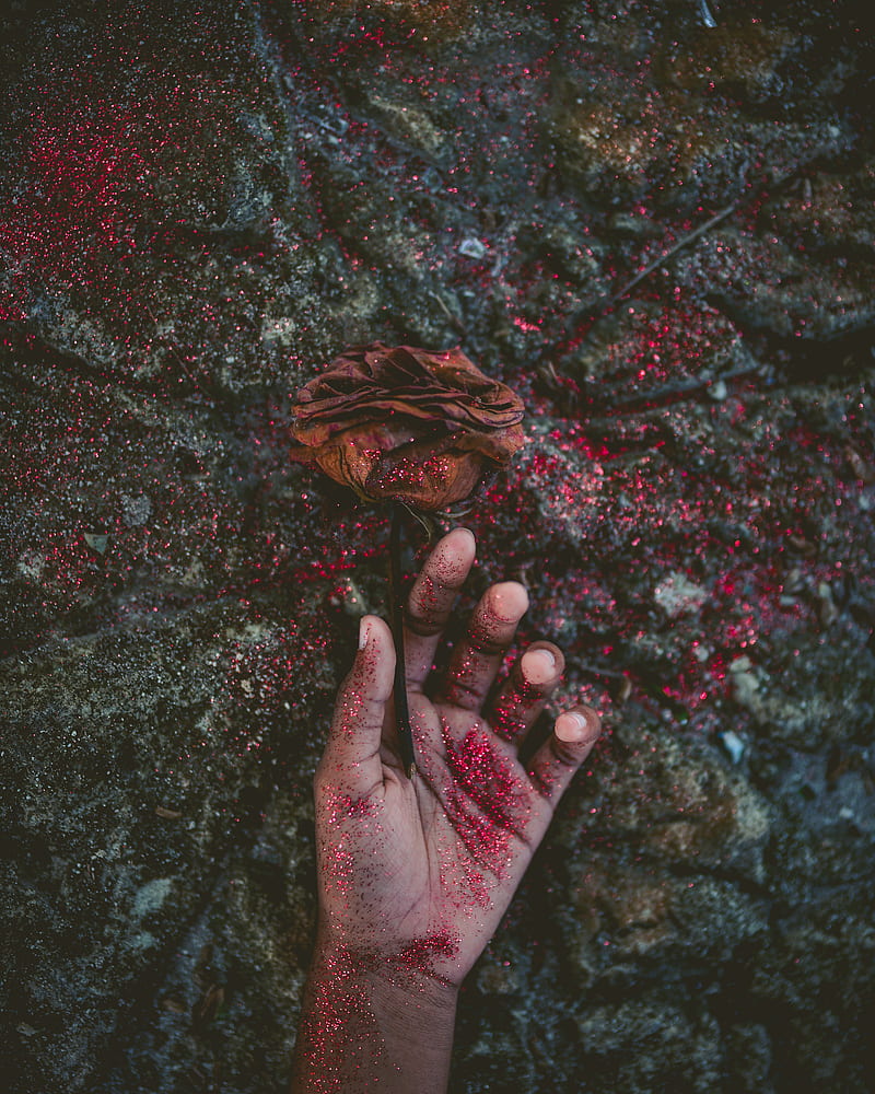 person's left hand covered with red glitters, HD phone wallpaper