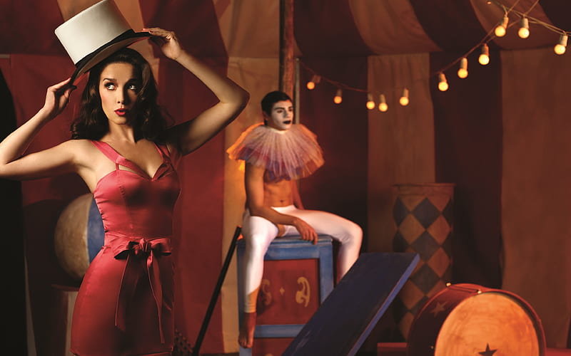 Natalia Oreiro Uruguayan singer, hoot, circus, beautiful woman, red dress, Natalia Marisa Oreiro Iglesias, HD wallpaper