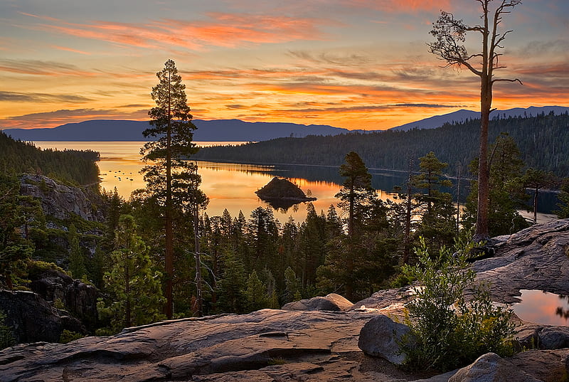 Beautiful Sunrise, rocks sun, background, lake tahoe, firs, sundown, nice, stones, mult mounts, paisage, wood, sunbeam, sunrises, sunrays, mountains, puddles, bonito, leaves, scenery, horizon, nevada, lakes, paisagem, usa, nature reflected, branches, pc, scene, clouds, cenario, scenario, slop, beauty, forests, rivers, paysage, cena, trees, pines, lagoons, sky, panorama, water, cool, awesome, sunshine, fullscreen, bay, emerald bay, colorful, laguna, trunks, sea sunsets, grove, mirror, amazing, view, colors, leaf, plants, island, colours, reflections, natural, coast, HD wallpaper