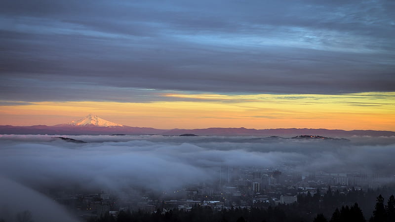 fog crawling over portland oregon, mountain, horizon, city, sunset, fog, HD wallpaper