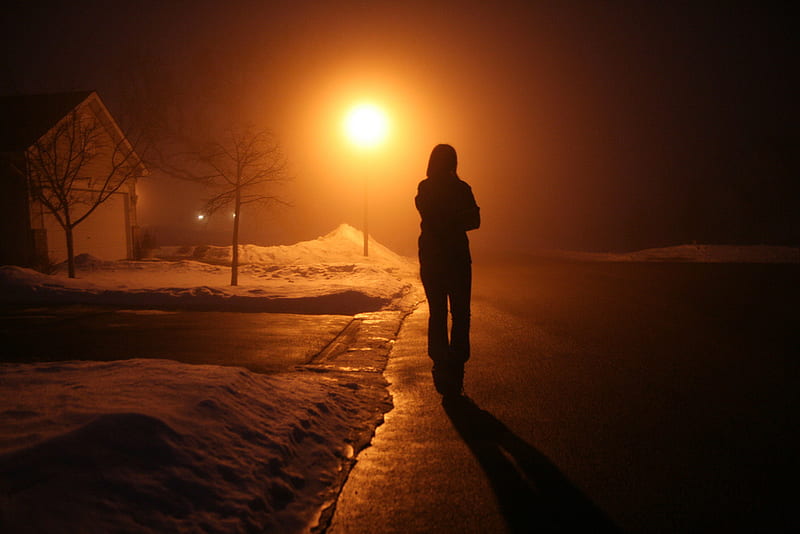 Solitary Walk, lamp, snow, shadow, woman, fog, light, HD wallpaper