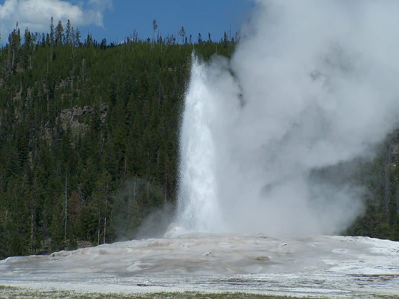 Old Faithful Geyser West Yellowstone Scenic National Parks Natural Wonders Hd Wallpaper Peakpx