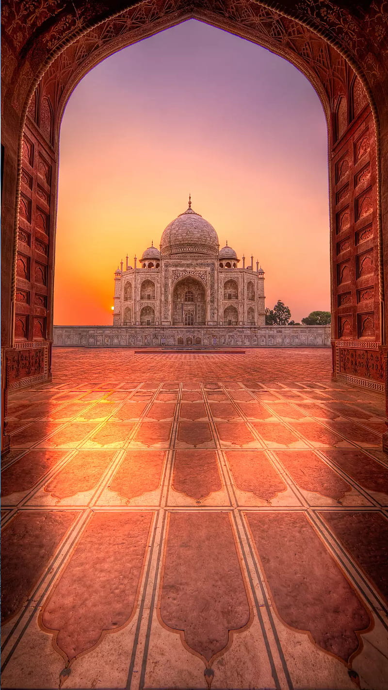 Taj Mahal by night mural wallpaper  TenStickers