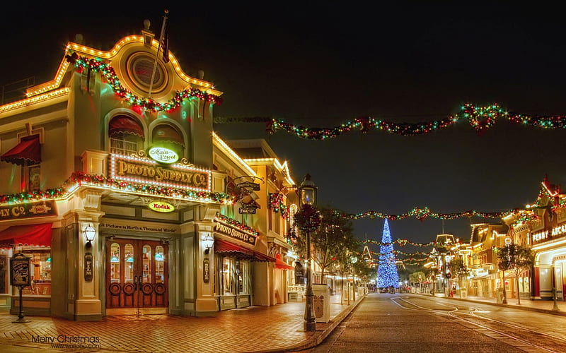 Christmas at Disneyland, disneyland, christmas, lights, amusement parks, HD  wallpaper | Peakpx