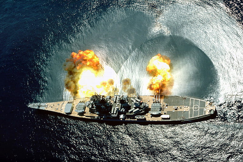 USS Iowa Firing Side Cannons, uss iowa, gun fire, firing, side guns, side cannons, shockwaves, HD wallpaper