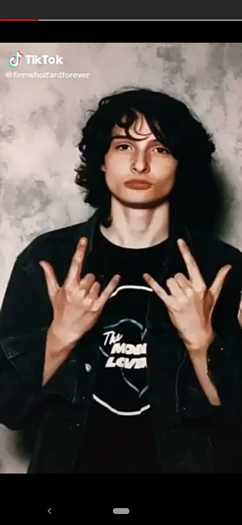 Finn Wolfhard Wallpaper APK for Android Download