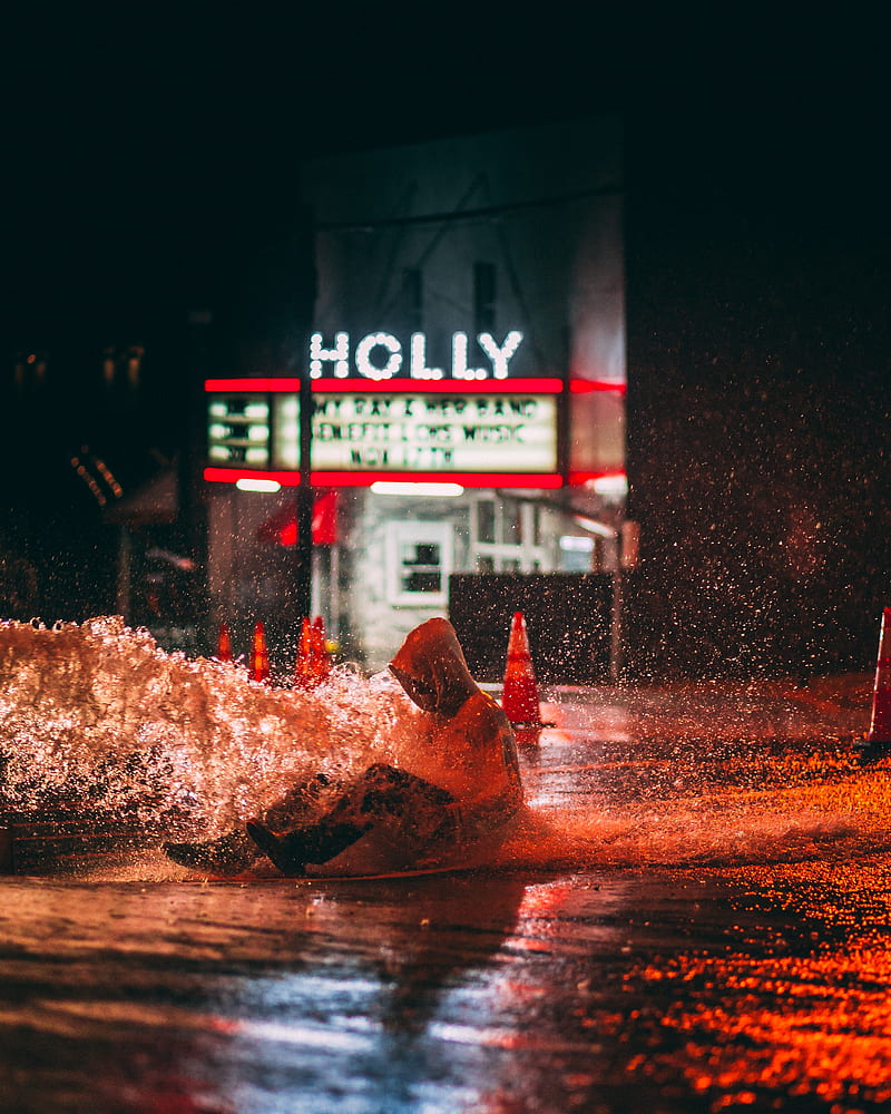 man, puddle, spray, water, wet, HD phone wallpaper