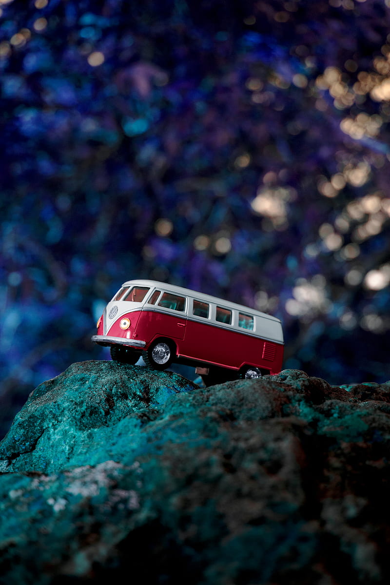 red and white volkswagen t-1 scale model, HD phone wallpaper
