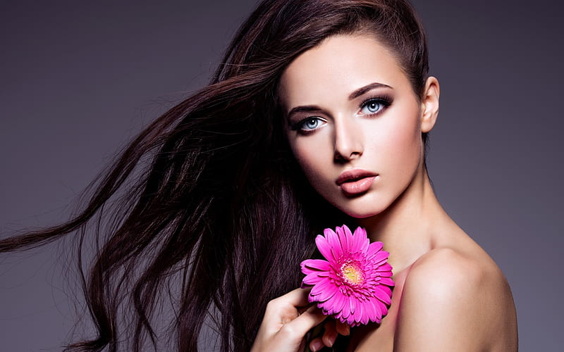 Gorgeous Woman , woman, brunette, girl, makeup, flower, beauty, blue eyes, eyes, flover, HD wallpaper