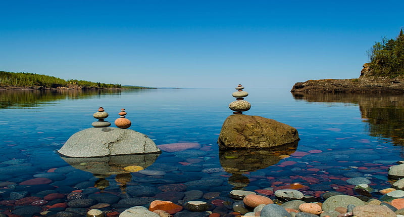 North Shore Lake Superior, Bordering Minnesota, Wisconsin, Canada, rocks, superior, sky, lake, wisconsin, water, nature, minnesota, canada, HD wallpaper