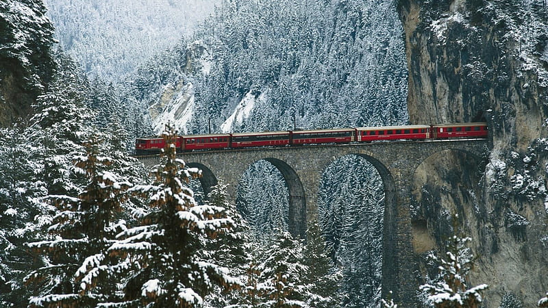 Train Crossing Bridge in the Mountains, Bridge, bonito, Snow, Forest, Red, Hillside, Sky, Amazing, Trains, Mountains, Trees, HD wallpaper