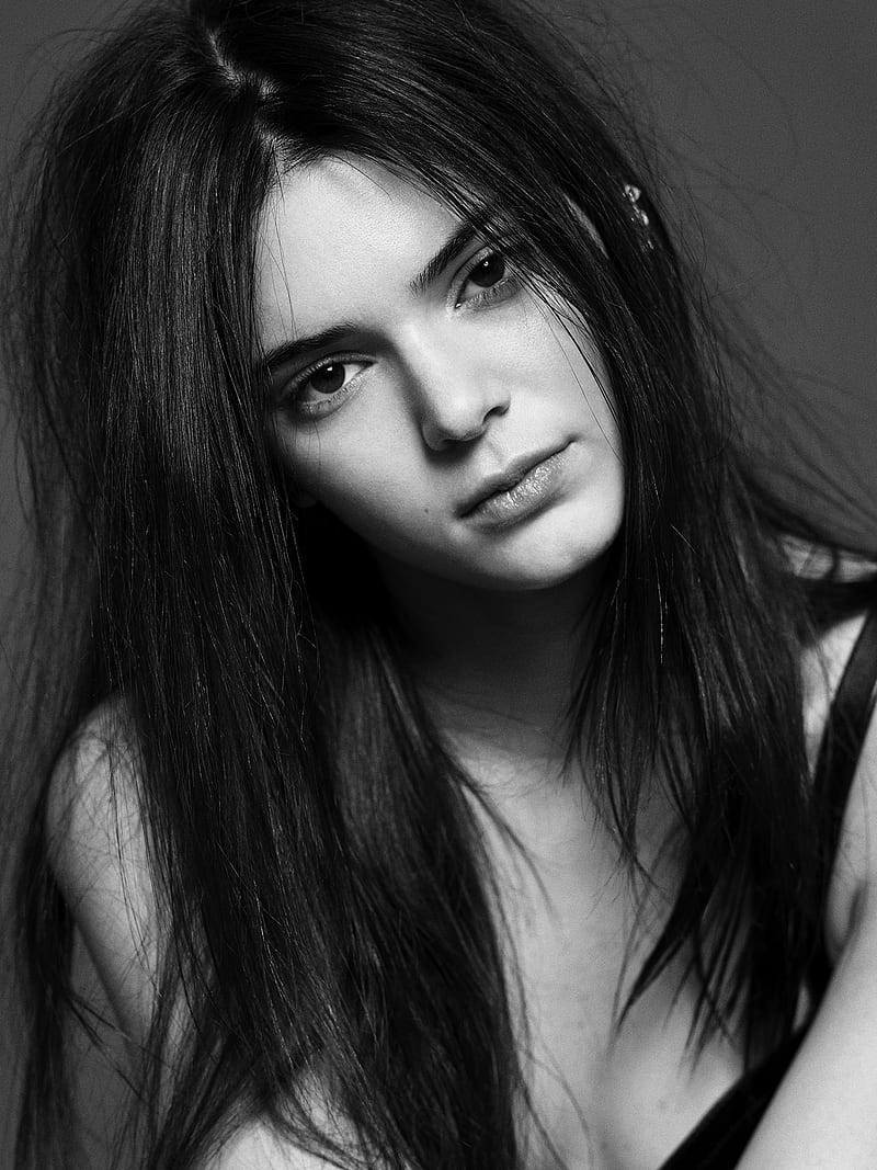 Kendall Jenner, women, model, brunette, dark hair, long hair, simple background, face, portrait, monochrome, HD phone wallpaper