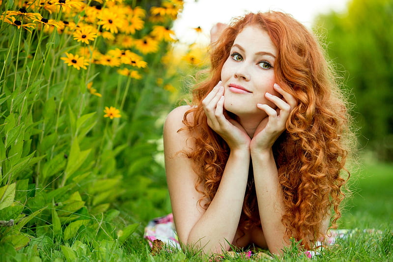 Redhead Model Heidi Romanova, flowers, model, redhead, outdoors, HD wallpaper