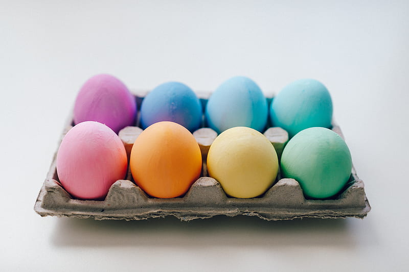 Assorted Eggs On An Egg Carton, HD wallpaper
