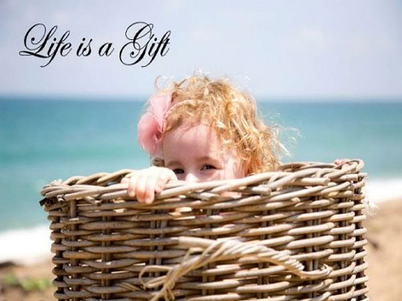 Life is a gift, sand, water, girl, basket, ocean, words, sky, HD wallpaper